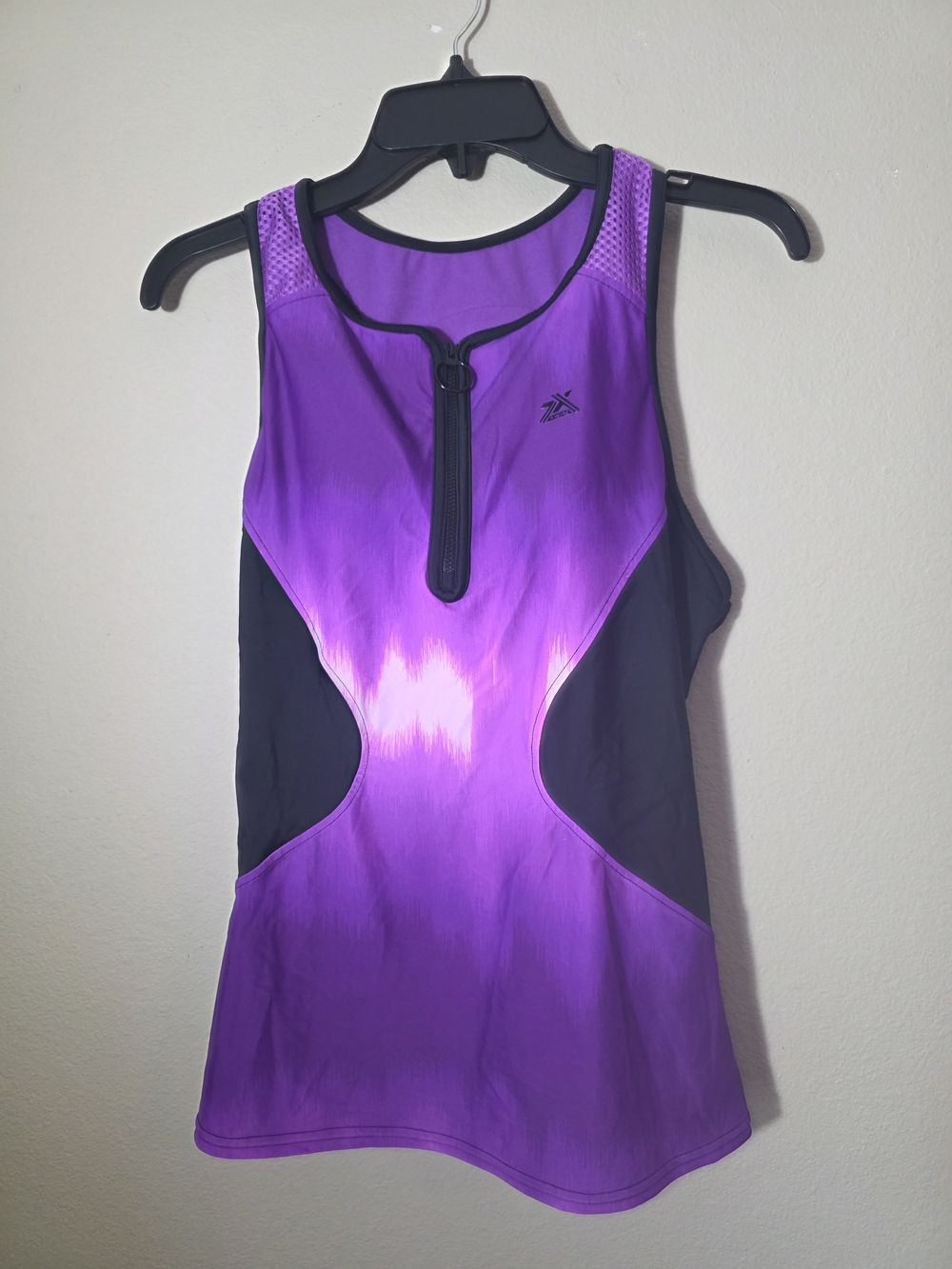 LIKE NEW! ZeroXposur Purple Scuba Tankini Swim Top